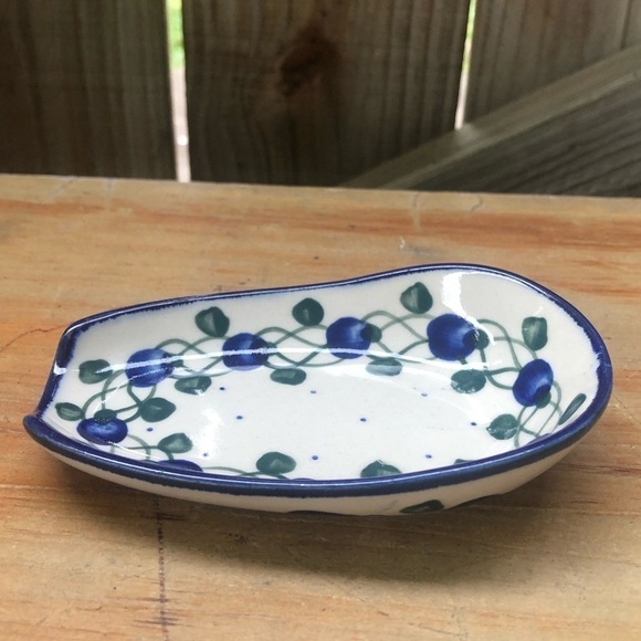 Boleslawiec Polish Pottery Hand Made Hand Painted Ceramic Spoon-Rest Blueberries - Picture 2 of 6